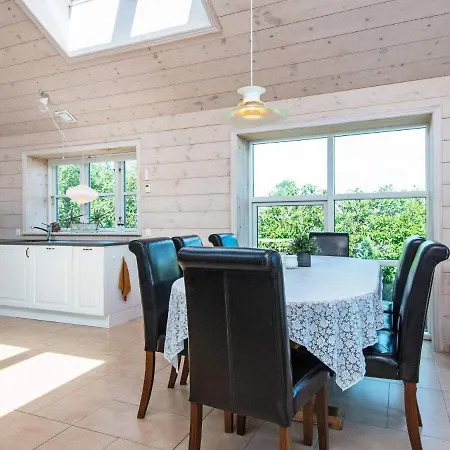 Nyaraló 8 Person In B Rkop *